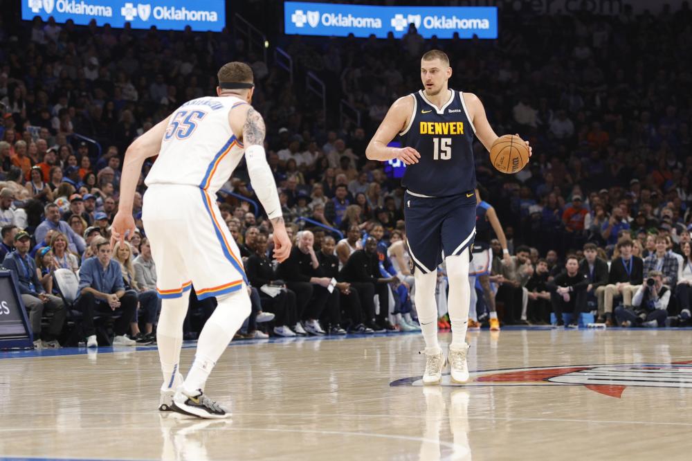 年轻中场 年轻中场